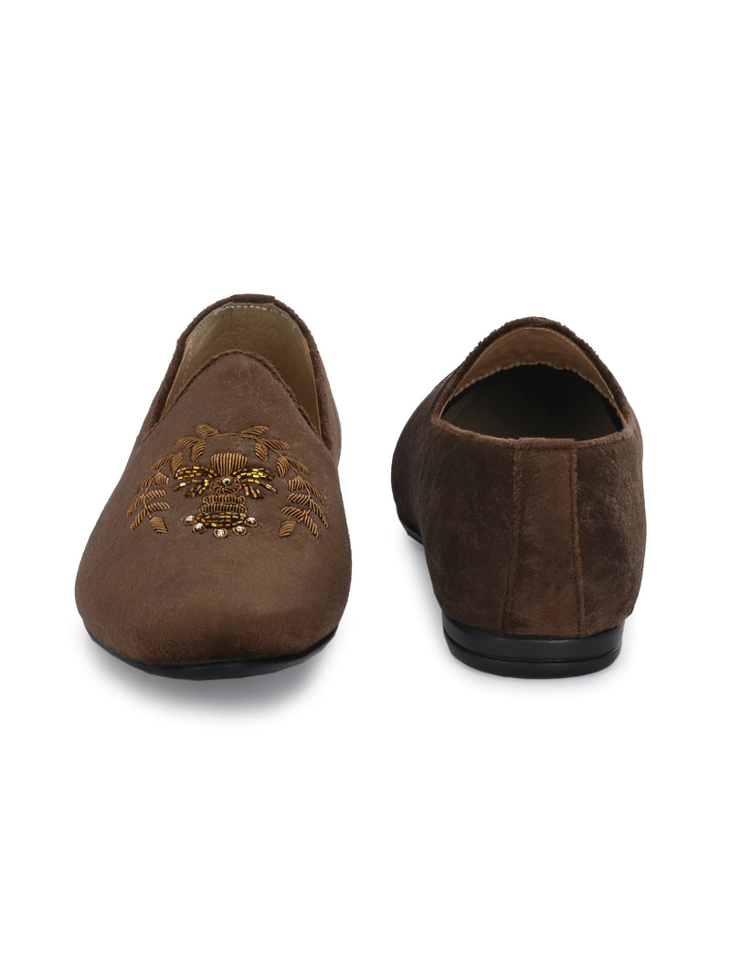 Frontier Brown Embroidered Mojaris