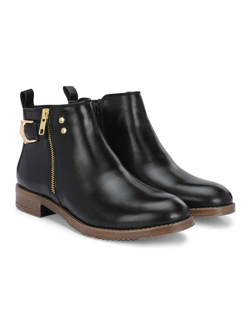 Ariana Women Black Latch Boots